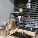 Ibis 3*
