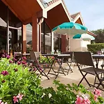 Ibis Hotel 3*